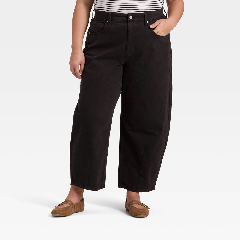 High-Rise Barrel Ankle Jeans - Black Wash 24